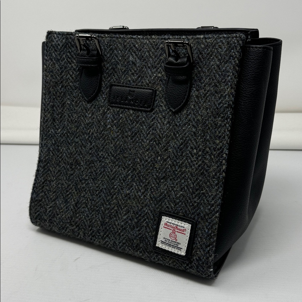 AUTHENTIC Islander Harris Tweed Medium Caillie Tote Tartan‎